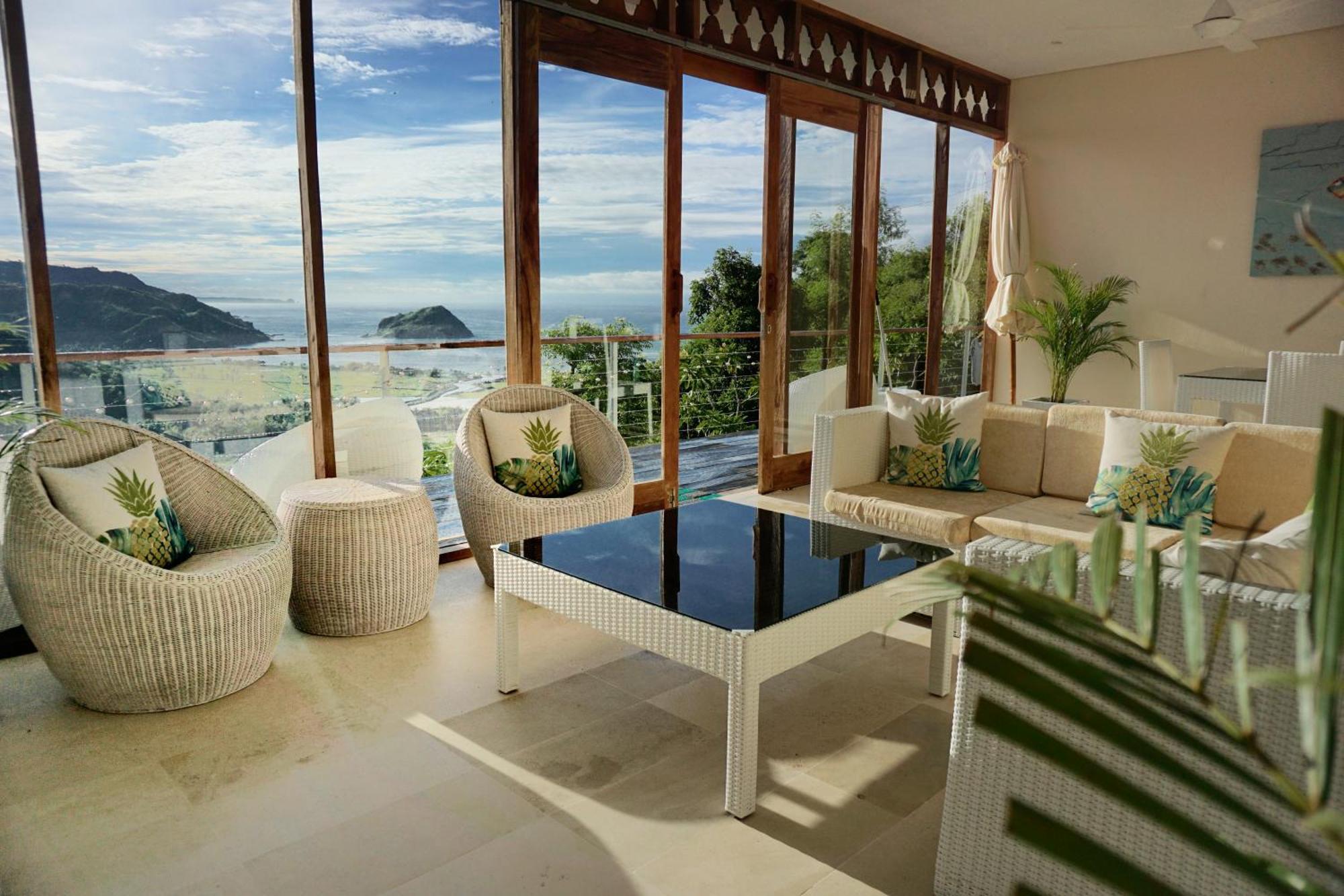 Villa Atas Pelangi Kuta  Extérieur photo